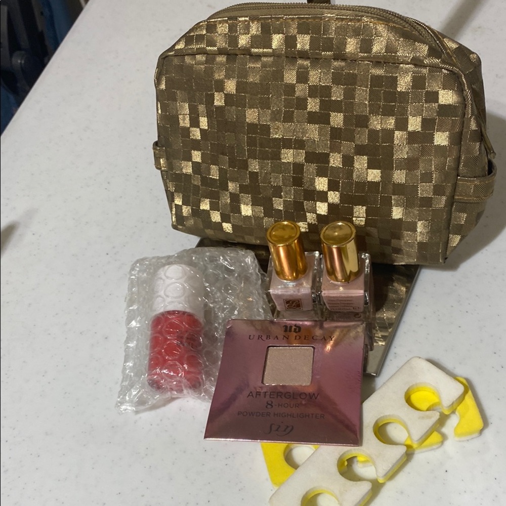 Lancome Gold Cosmetic Set with Highlighter and Nail Polish